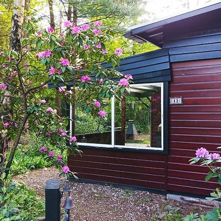 Bosbungalow De Eekhoorn Nunspeet Bagian luar foto