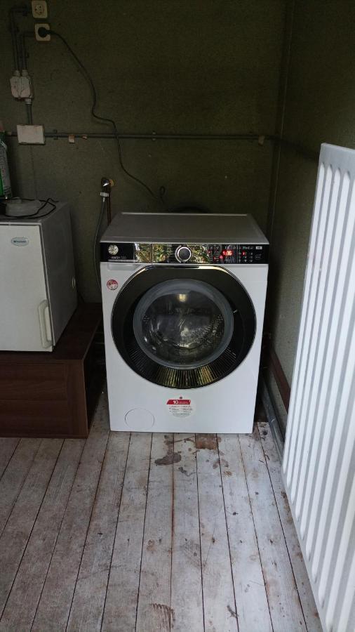 Bosbungalow De Eekhoorn Nunspeet Bagian luar foto